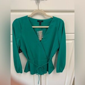 Jcrew size 6, green long sleeve blouse